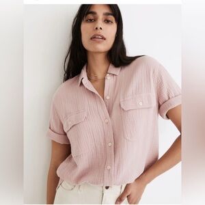 Women's Pink Button-Up Shirt 🥂